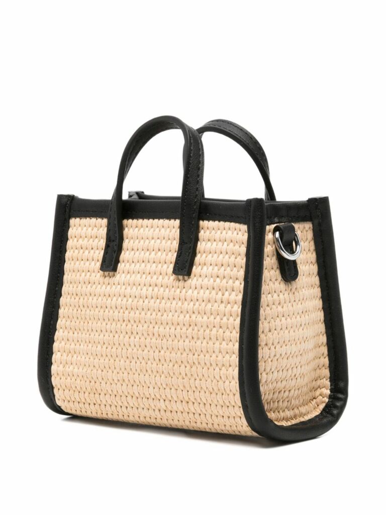 MC2 ST. Barth Borsa